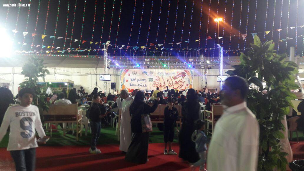 7 آلاف زائر لمهرجان ربيع النوارية 3 يوم الجمعة و نجوم قناة المجد الفضائية يشعللون المسرح بالأناشيد والمسابقات والجوائز